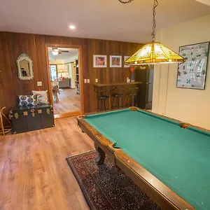  Holiday home Hale Mauna Loa Upper Level With Shared Hot Tub
